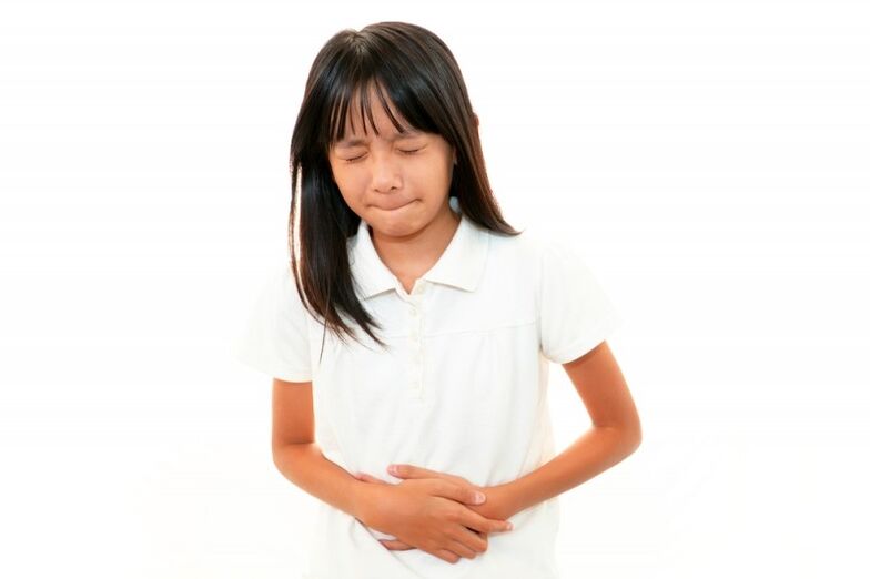 Bauchschmerzen bei einem Kind mit Parasiten